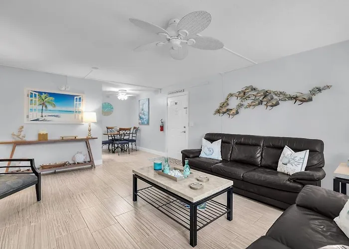 Ocean View 2 Bedroom Condo Pool Key Colony Beach